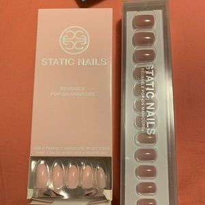 Static Nails